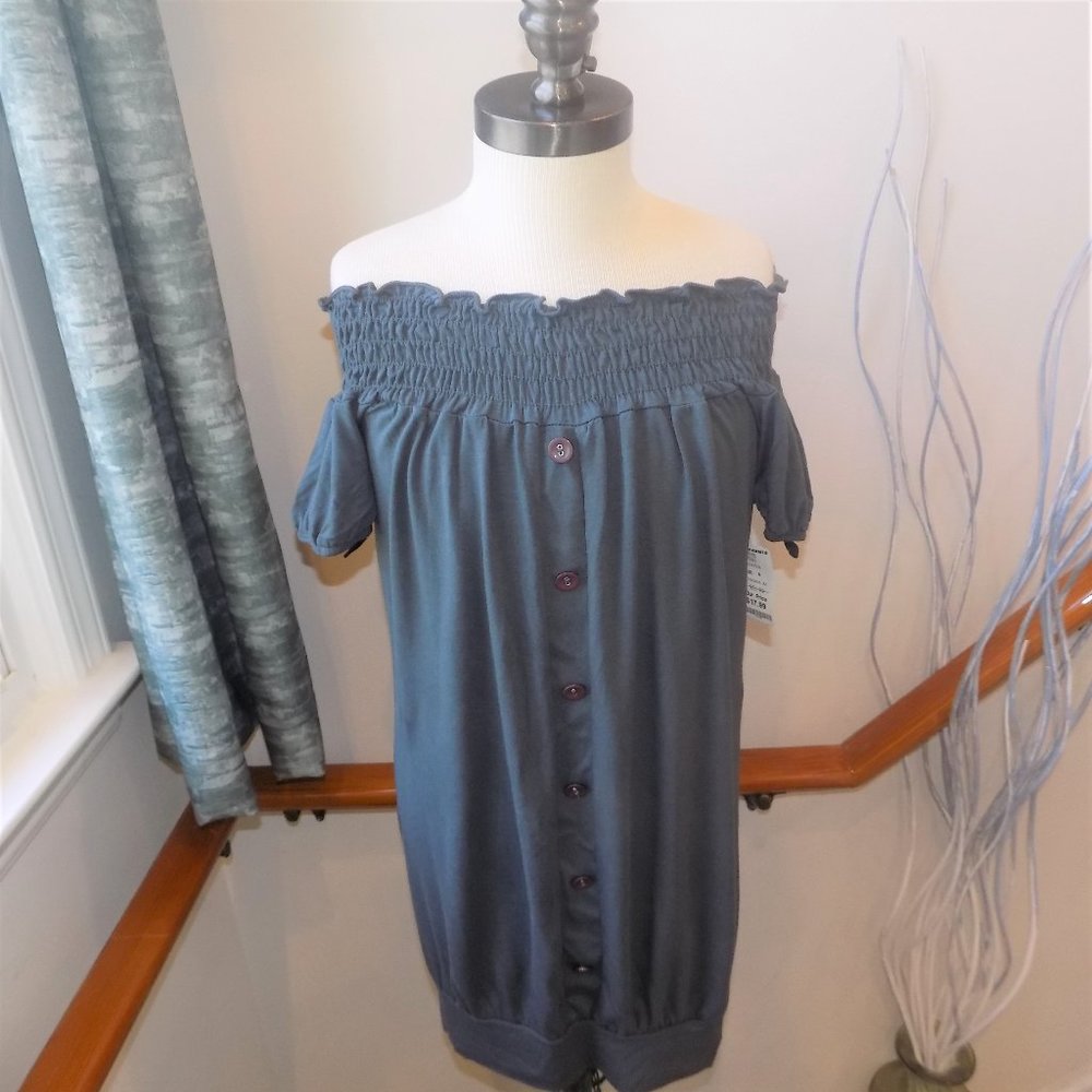 NWT OATT Gray On/Off Shoulder Top Size Small